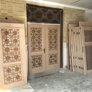 درب چوبی مشبک کاری سی ان سی